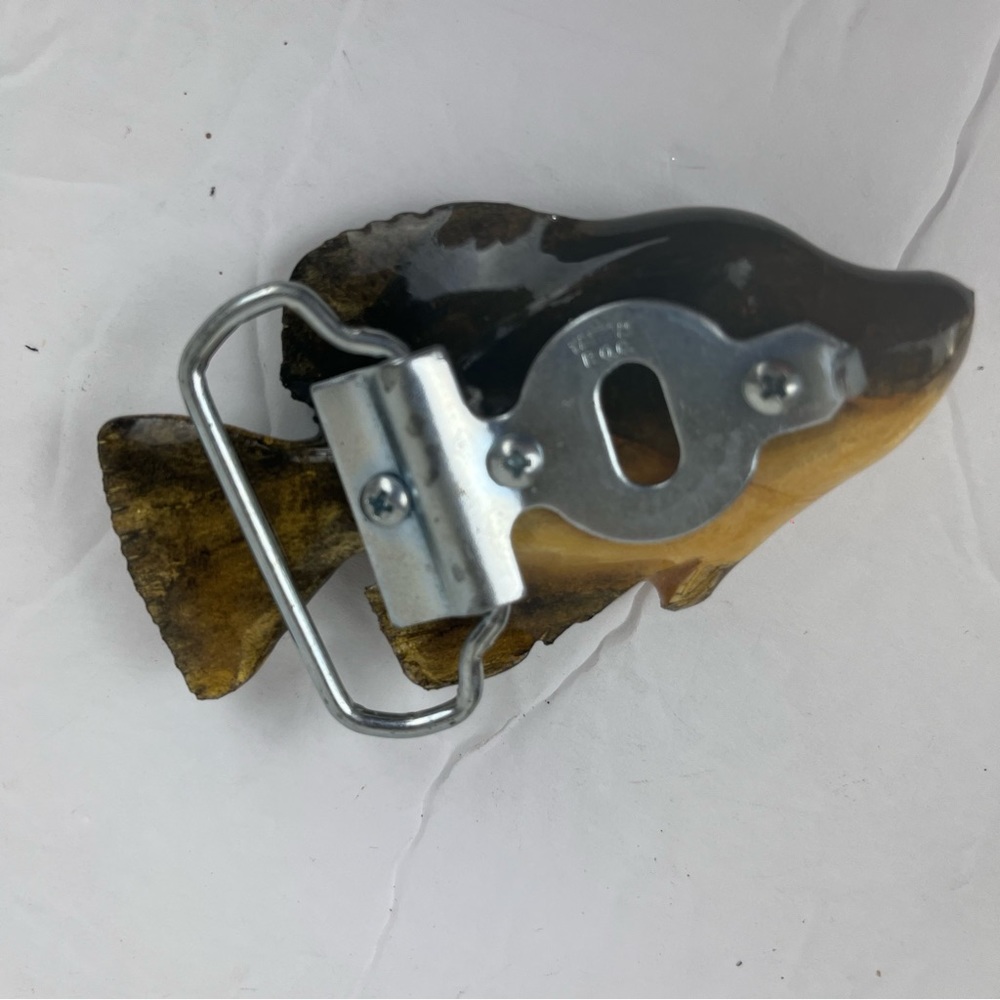 Hand-carved fish belt buckle. - Picture 3 of 5